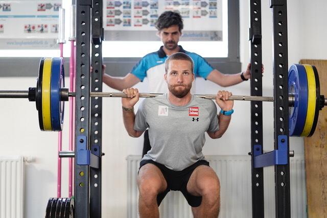Hannes Schwarz beim Training mit Marco Schwarz. | Foto: Benny Bürger/Olympiazentrum