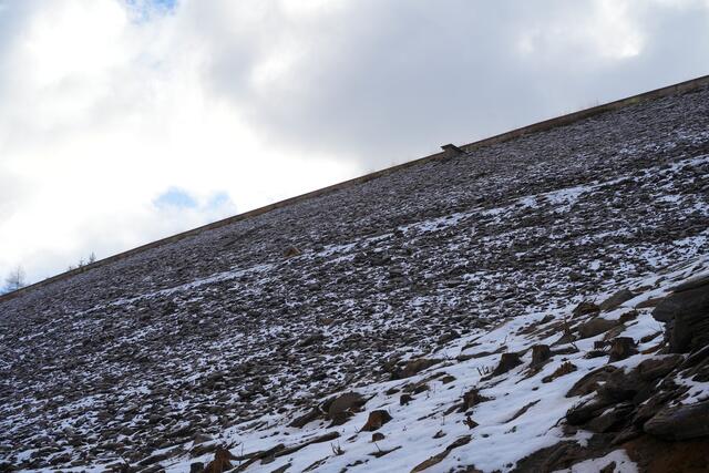 Dahinter fließt der Feistritzbach wieder aus dem See und weiter in Richtung Slowenien. | Foto: Michl