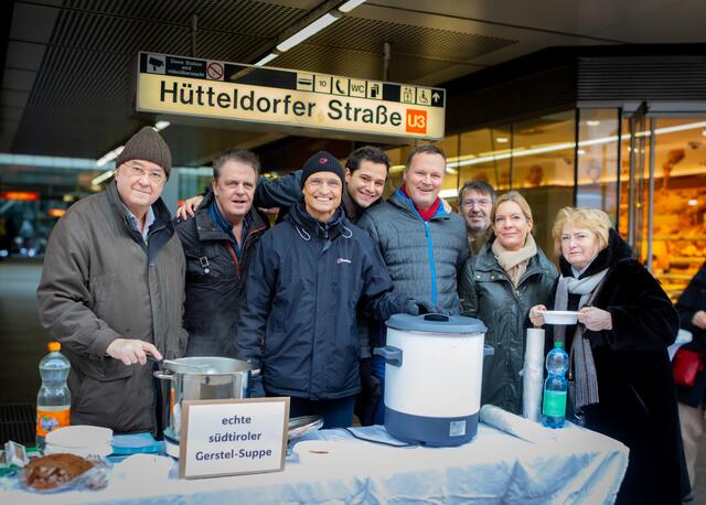 Bis zum 6. Jänner werden Spenden auf Facebook gesammelt, um Kindern mit Beeinträchtigungen das Therapiereiten zu ermöglichen. | Foto: Olivia Kienast