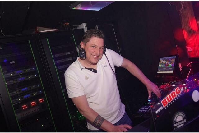 DJ Soundfire sorgt in der Burg immer wieder für gute Stimmung. | Foto: Burg
