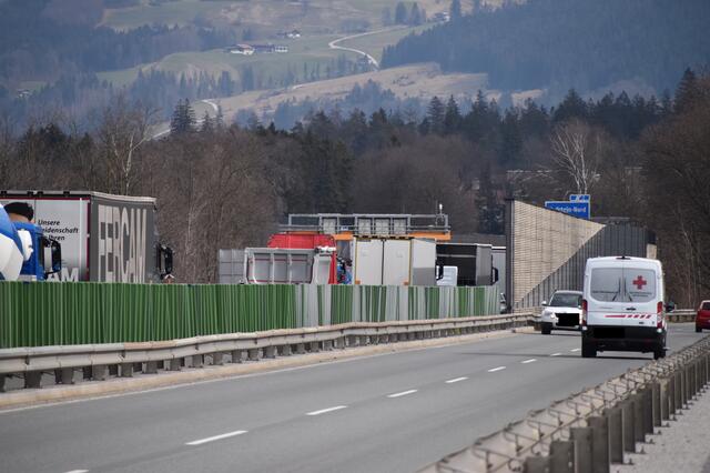 Im Bereich dieser Stelle bei der Ausfahrt Kufstein-Nord kam es am Freitag auf der A 12 zur Blockade durch die Aktivisten der Letzten Generation. (Symbolfoto) | Foto: Barbara Fluckinger
