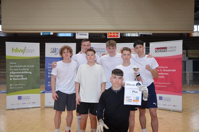 Die Fußballer der 1hfs, die "Oachkazlschwoaf Rizzler", wurden zweiter. | Foto: Anika Paul