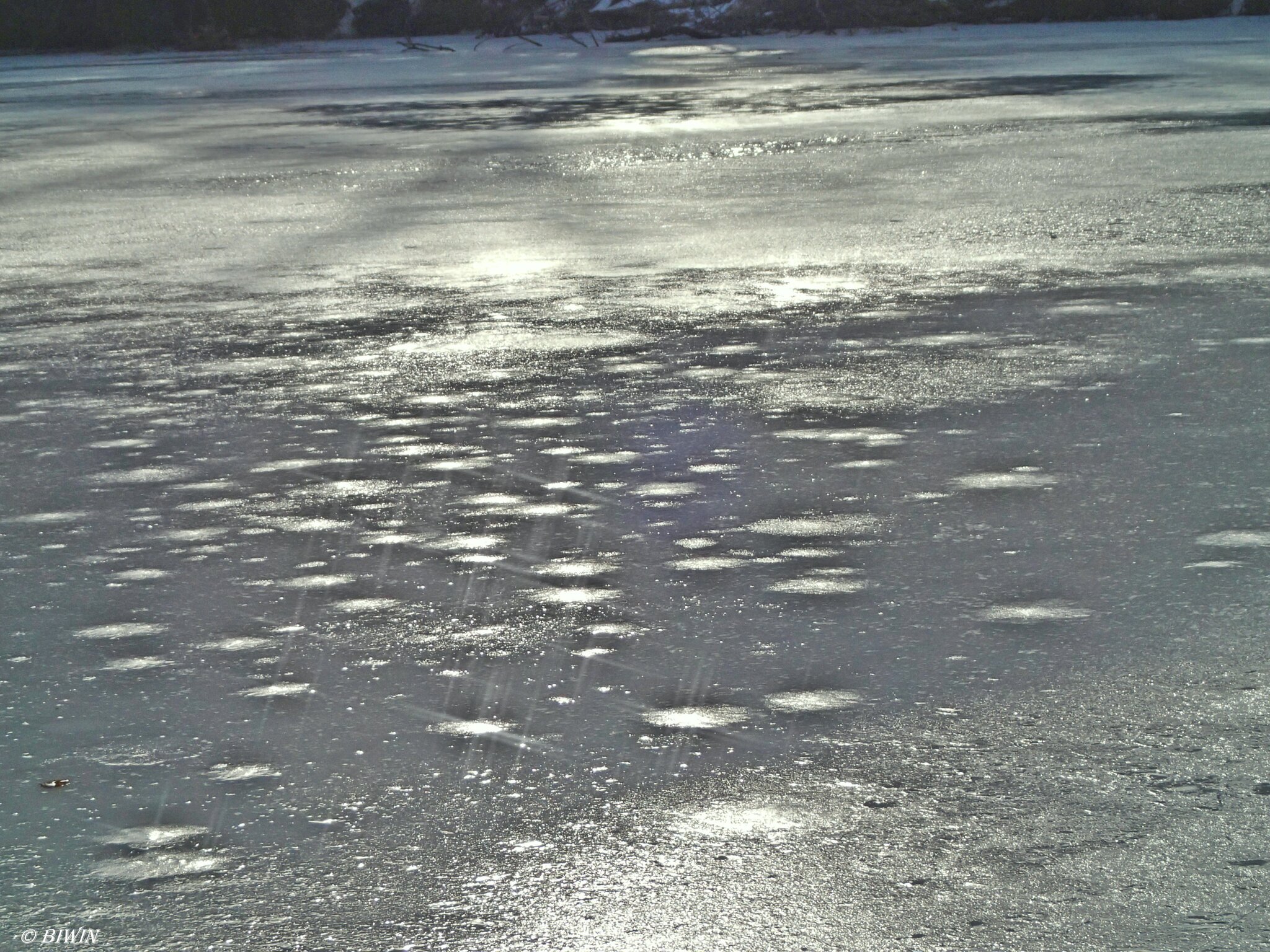 Imst Jugendlicher brach auf einem Teich durch die Eisfläche Imst