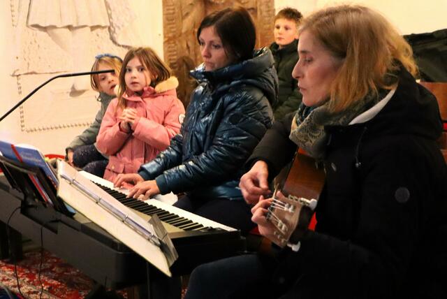Veronika Langmann und Ulrike Herzmaier umrahmten die Feier