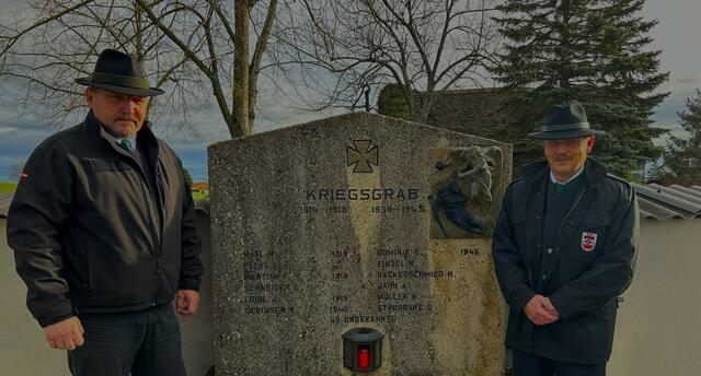 ÖKB-Obmann Josef Kohzina und ÖKB-Schriftführer Horst Höfner
 | Foto: Christine Kohzina 