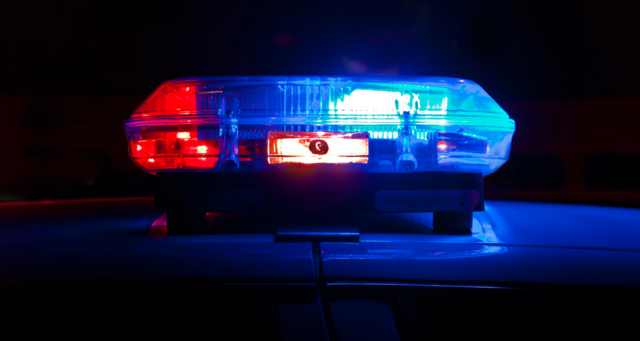 Ein 64-Jähriger kam am 26. Dezember auf der B 4 mit seinem PKW von der Straße ab und prallte gegen einen Baum. | Foto: Unsplash