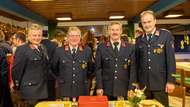 Kommandant Stellvertreter Markus Reiterer, Horst Koch, Peter Egger und Gernot Zauchner begrüßten die Gäste am Eingang. | Foto: FF Eisentratten