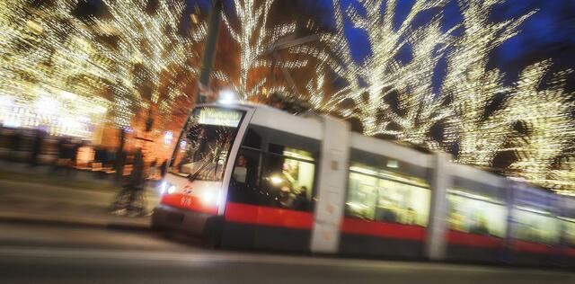 Die Wiener Linien sind zu Silvester die ganze Nacht hindurch unterwegs, | Foto: Wiener Linien/Johannes Zinner