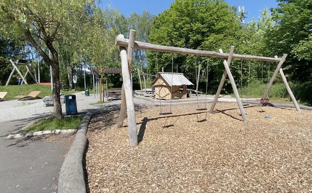 Ein freilaufender Hund soll zwei Kinder beim Spielplatz "Kiese" attackiert haben.  | Foto: familien-freizeit