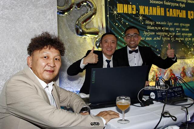  Mongolische Weihnachts-/Neujahrs Feier | Foto: HKroBild