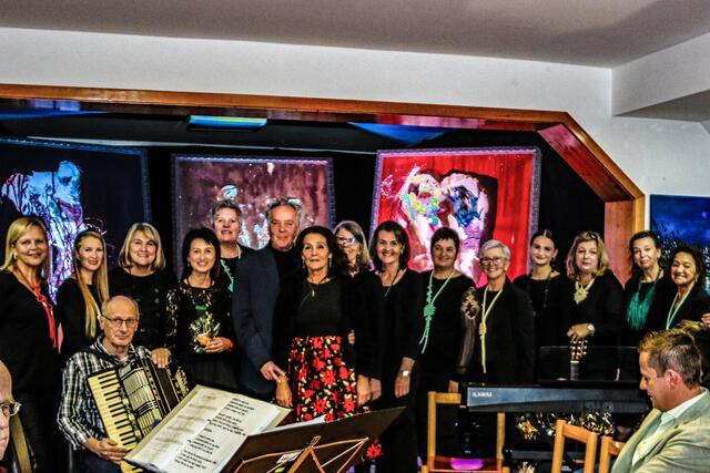 Der Kulturverein Drava freut sich, noch bis 15. Jänner die Ausstellung von Sigi Kulterer im Haus der Kultur in Schwabegg präsentieren zu können.  | Foto: Kulturverein Drava