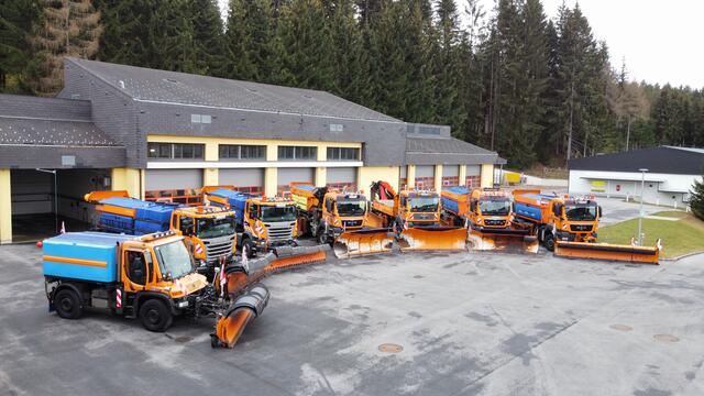 DIe 22-köpfige Mannschaft der Autobahnmeisterei Unterwald hat ab Freitag erhöhte Bereitschaft. | Foto: Asfinag