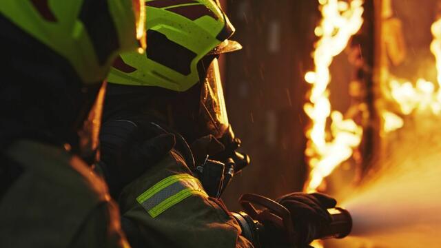 Die Feuerwehr war in aller Früh im Einsatz in Gratwein. | Foto: CameraCraft - stock.adobe.com (Symbolfoto)
