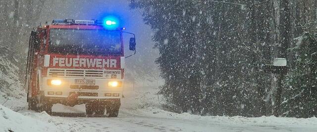 Auch im Winter und bei Extremsituationen mussten die Disponenten der Feuerwehr ausrücken. | Foto: Pressedienst BFVHB