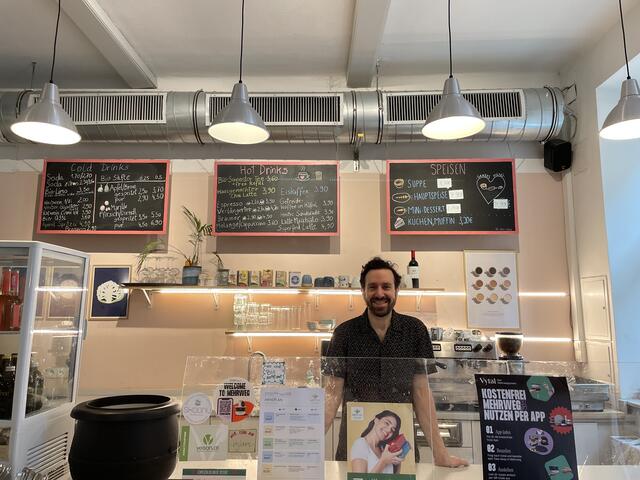 Auch das Sattva Vegan in der Apostelgasse 29–31 serviert spannende vegane Spezialitäten. | Foto: Karina Stuhlpfarrer