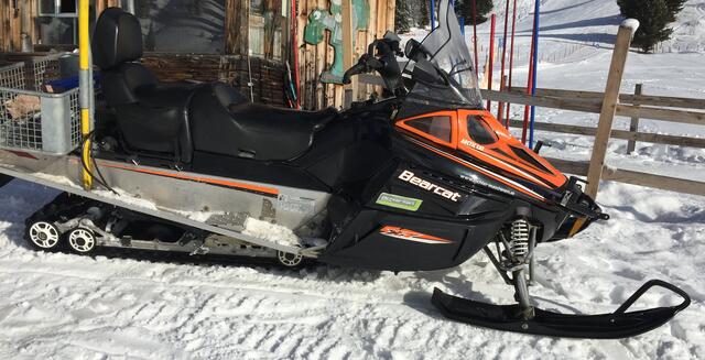 Mit einem Schneemobil/ Motorschlitten stieß eine deutsche Urlauberin zusammen (SYMBOLBILD) | Foto: RegionalMedien Salzburg