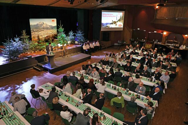 Bürgermeister Christian Härting während seiner Neujahrsansprache im großen RathausSaal. | Foto: MG Telfs/Dietrich, Hackl