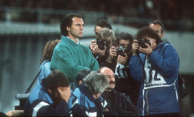 Beckenbauer, damals DFB-Teamchef, am 29. Oktober 1986 im Wiener Praterstadion.  | Foto: Horstmüller / SZ-Photo / picturedesk.com