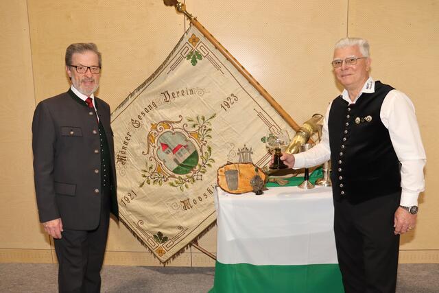 Bürgermeister Engelbert Huber und MGV-Obmann Erwin Wutte  | Foto: MGV Mooskirchen