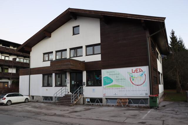 Die LEA-Produktionsschule unterstützt Jugendliche dabei, den Einstieg in die Berufswelt zu meistern. Außerdem werden selbst hergestellte Waren und Dienstleistungen für echte Kunden angeboten (Bild: Standort Wörgl). | Foto: Christoph Klausner