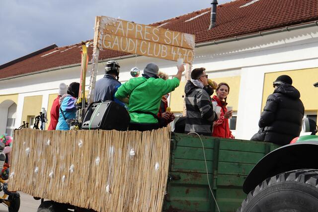 Faschingsumzug 2023: In Enns herrschte am 18. Februar reges Faschingstreiben. | Foto: Herbert Stocker