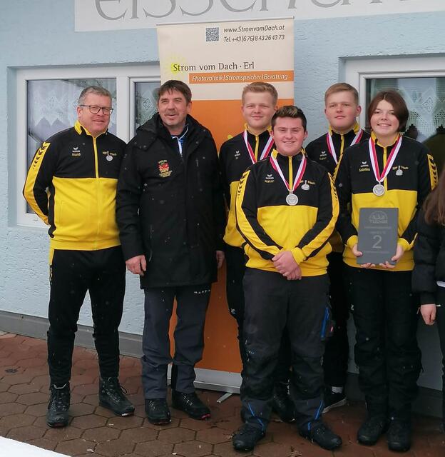 v.l.: Obmann Manfred Gruber, Landesjugendkoordinator Hannes Maier, Florian, Mathias, Fabian und Sabrina Gruber. | Foto: SBF Pflach