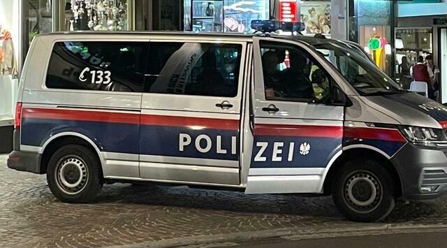 Ein Betretungs- und Annährungsverbot sowie vorläufiges Waffenverbot wurde ausgesprochen. (Symbolfoto) | Foto: MeinBezirk.at