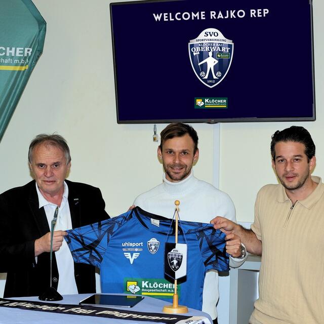 Transferkracher für Oberwart: Präsident Gerhard Horn, Rajko Rep, Sportlicher Leiter Peter Lehner | Foto: SV Oberwart