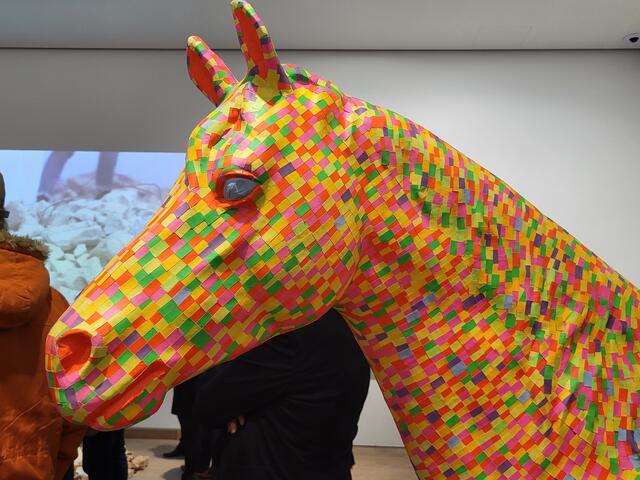 Bis zum 4. Februar kann man die neue Ausstellung über Martin Roths Werk im Künstlerhaus am Karlsplatz 5 sehen.  | Foto: Salme Taha Ali Mohamed/RMW