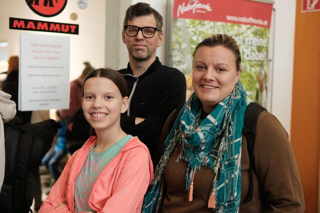 Viele Leute folgten der Einladung zum Tag der offenen Tür in die Kletterhalle. | Foto: © Lara Moser; Martin Moser