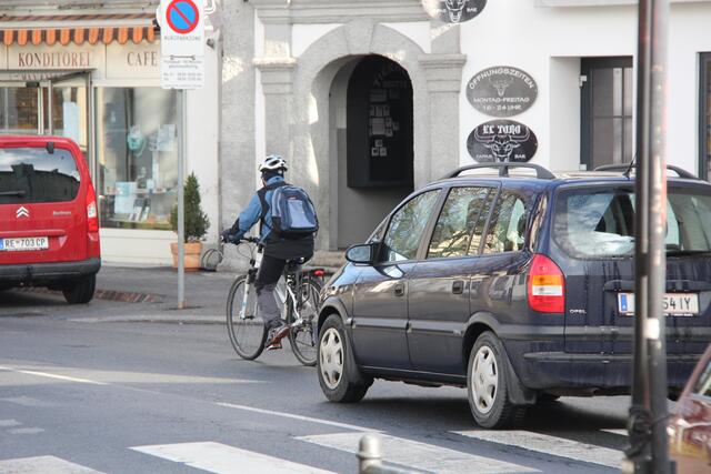 Laut einer Analyse des VCÖ ist der Pro-Kopf-Bodenverbrauch durch Verkehrsflächen im Bezirk Reutte am höchsten.