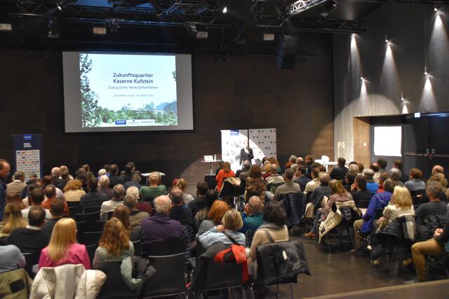 Das Forum zur Entwicklung des ehemaligen Kasernenareals ging am 10. Jänner in die zweite Runde.  | Foto: Barbara Fluckinger