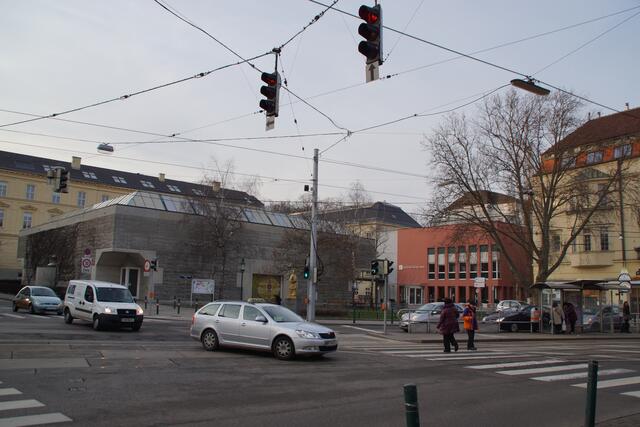 Der Bezirk hat den Auftrag für eine Umgestaltung des Bereichs um den Lainzer Platz schon erteilt. Noch ist aber Geduld gefragt. | Foto: A. Fischer