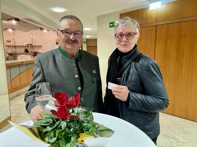 Familie Zwetti von der gleichnamigen Imkerei waren ebenso beim Neujahrsempfang in Leibnitz vertreten.  | Foto: Gady/Fischer