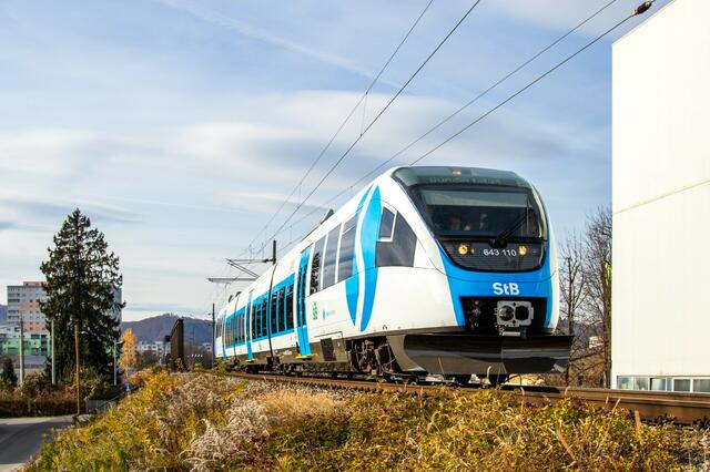 Die neue Zuggarnituren fahren jetzt nach Weiz. | Foto: RegionalmedienSteiermark/Hofmüller