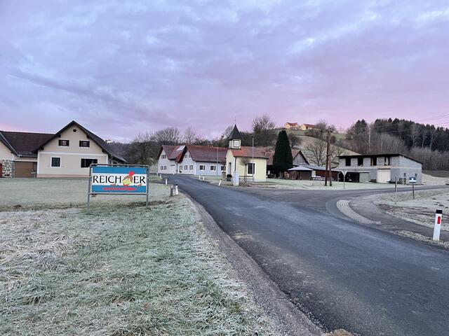 Die freigestellten Mitarbeiter des Unternehmens Reicher in Gutendorf bei Kapfenstein sind zu einem Informationstag eingeladen. | Foto: RegionalMedien