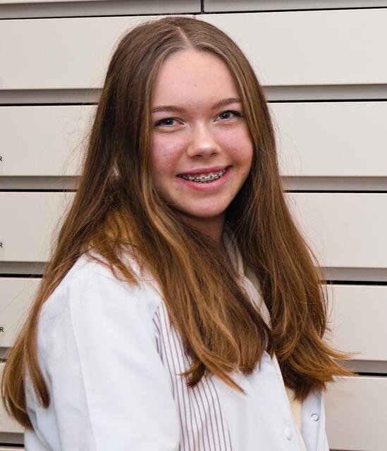 Die 15-jährige Altenfeldnerin Emelie Lindorfer ist überzeugt, mit der Ausbildung zur PKA die richtige Wahl getroffen zu haben. | Foto: Alfred Hofer