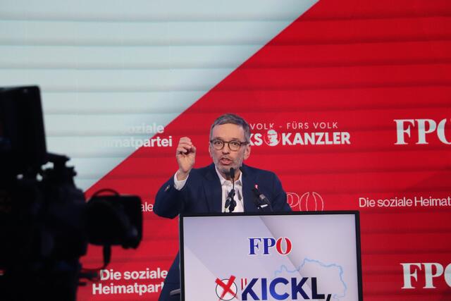 FP-Bundesparteiobmann Herbert Kickl beim Neujahrstreffen am Schwarzl Freizeitzentrum in Premstätten | Foto: Edith Ertl