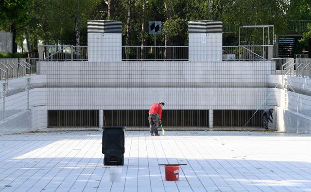 Einige Sachen müssen laut dem Stadtrechnungshof im Strandbad Gänsehäufel saniert werden - so schnell wie möglich. | Foto: Hans Blossey / imageBROKER / picturedesk.com