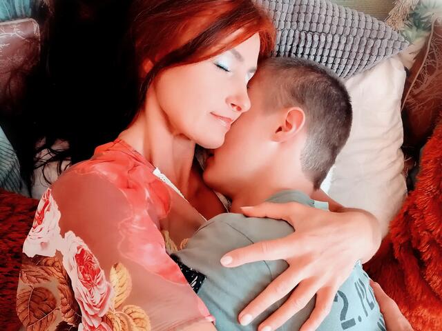 "Kuscheltherapie ist das Bindeglied zwischen Psychotherapie und Massage. Meiner Meinung nach sollte es das ebenfalls auf Rezept geben", meint Bianca Dorner. | Foto: Dorner
