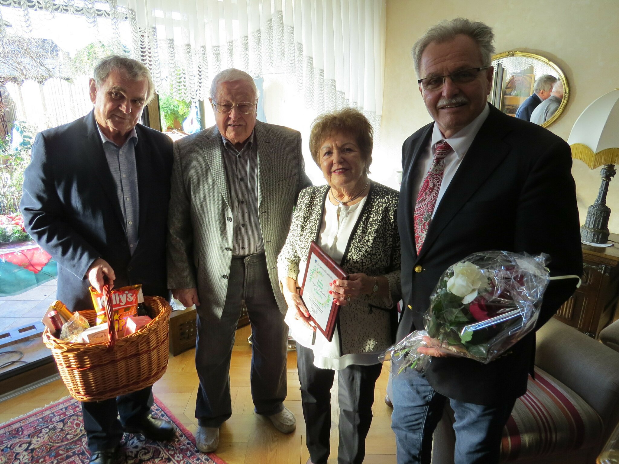 Traiskirchner-feiern-fr-hlich-viele-runde-Geburtstage