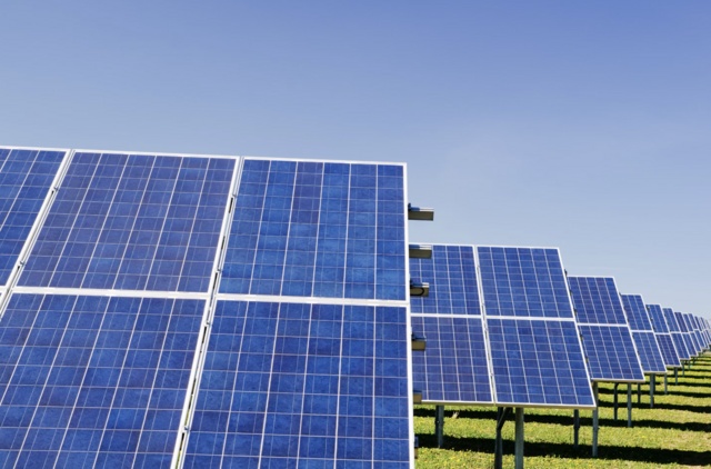 Photovoltaik boomt im Bezirk Bruck an der Leitha.  | Foto: Unsplash