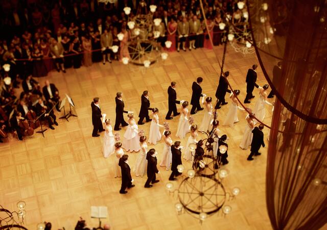 Der Opernball ist auch ein wichtiger Wirtschaftsfaktor für die Wiener Wirtschaft und die Tourismusbranche. | Foto: WienTourismus/Peter Rigaud