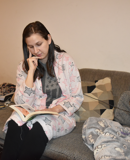 Die 31-Jährige ist zu schwach, um das Haus zu verlassen. | Foto: Alexandra Goll