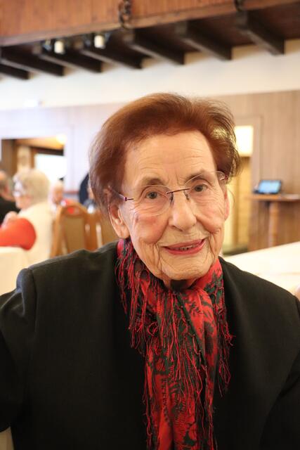 Rosalia Tantscher trat als Obfrau des Seniorenbundes Kalsdorf in die zweite Reihe, bleibt aber Bezirksobfrau. | Foto: Edith Ertl