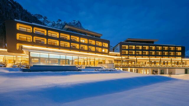 Das 2019 neu eröffnete 4-Sterne-Hotel am Haldensee verfügt über 60 Doppelzimmer und Suiten. | Foto: Hotel haldensee