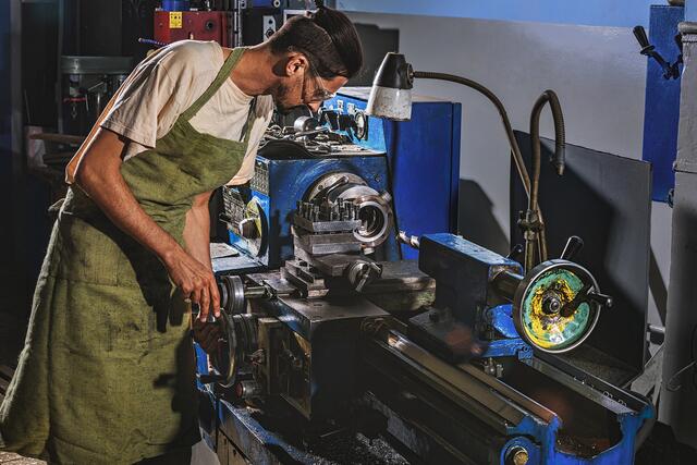 Die Qualifizierung von Asylwerbern soll einen fließenden Übergang von der Grundversorgung in den Arbeitsmarkt schaffen. | Foto: VadimVasenin_panthermedia