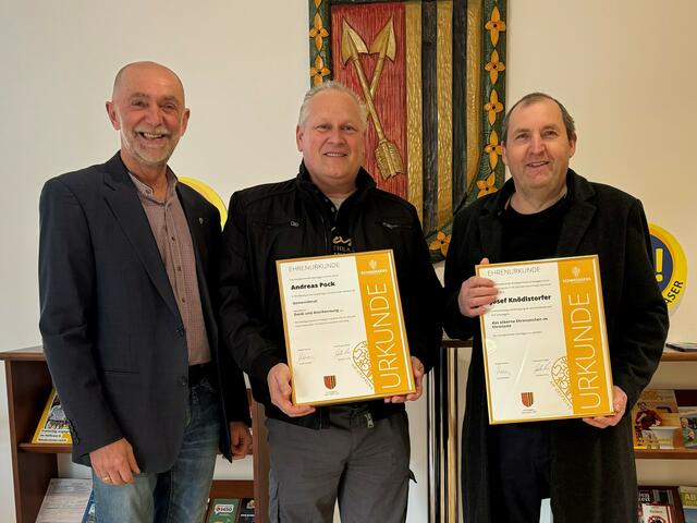 Bürgermeister Josef Schaden, Andreas Pock, Josef Knödlstorfer (v.l.) | Foto: Marktgemeinde Schweiggers