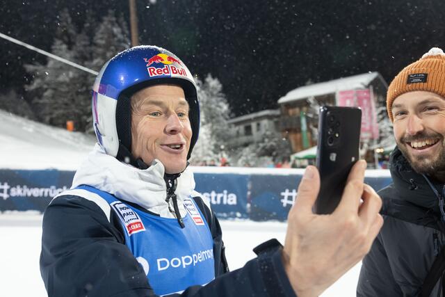 Auch Skisprunglegende Andreas Goldberger sammelte für den Guten Zweck. | Foto: Wildbild