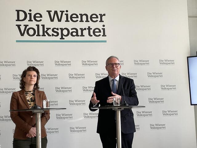 Planungssprecherin Elisabeth Olischar und ÖVP Wien-Chef Karl Mahrer. | Foto: Antonio Šećerović/RMW